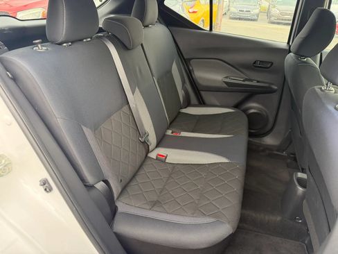 Used 2018 Nissan Kicks S FWD image 13