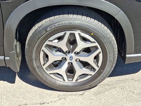 Certified 2023 Subaru Forester Premium AWD/4WD image 8