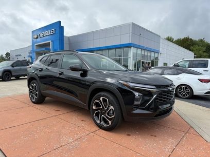 New 2025 Chevrolet Trax RS w/ Sunroof Package