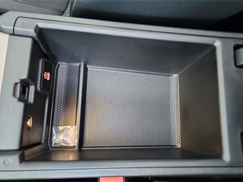 Used 2025 BMW 330i xDrive Sedan image 53