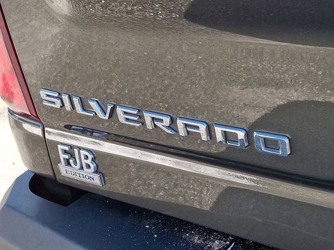 Used 2022 Chevrolet Silverado 2500 High Country w/ Safety Package II image 29