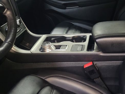 Used 2024 Ford Edge SEL image 26