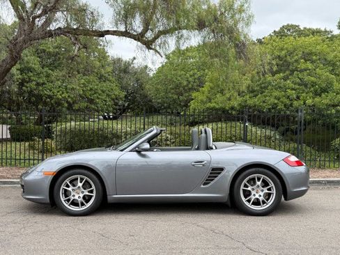 Used 2005 Porsche Boxster RWD image 3