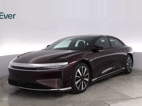 Used 2023 Lucid Air Pure image 2