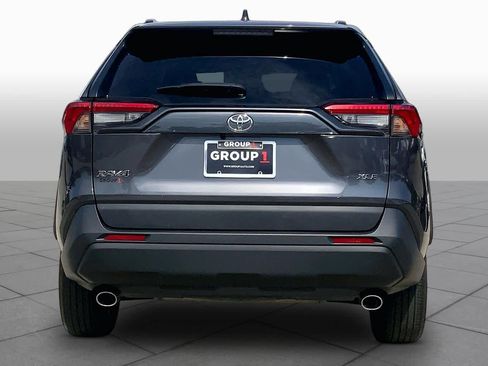 Used 2024 Toyota RAV4 XLE FWD image 5