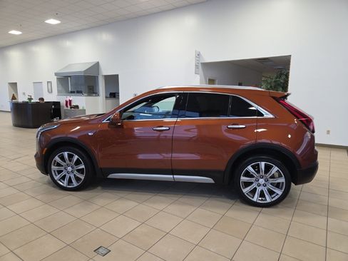 Used 2019 Cadillac XT4 Premium Luxury image 9