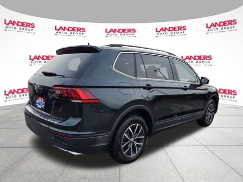 Used 2019 Volkswagen Tiguan SE w/ Panoramic Sunroof Package image 3
