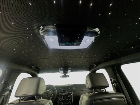 Used 2024 Rolls-Royce Cullinan image 36