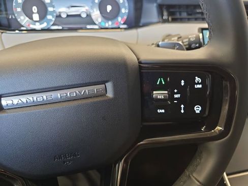 Certified 2025 Land Rover Range Rover Evoque Dynamic SE AWD/4WD image 21