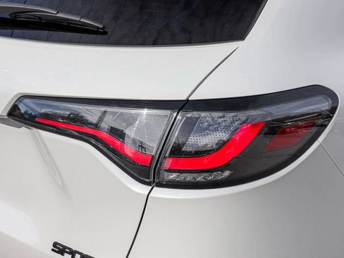 Used 2025 Honda HR-V Sport image 39