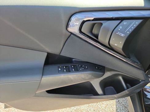 Certified 2025 BMW X3 xDrive30i w/ Premium Package image 10