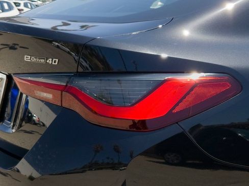 New 2026 BMW i4 eDrive40 w/ Parking Assistance Package RWD image 5