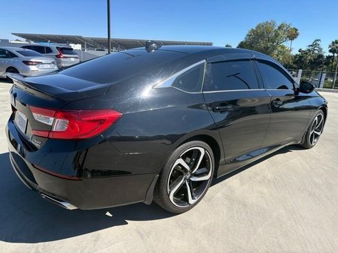 Used 2021 Honda Accord Sport image 2