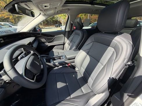 New 2026 Lincoln Nautilus Reserve w/ Jet Appearance Package image 14