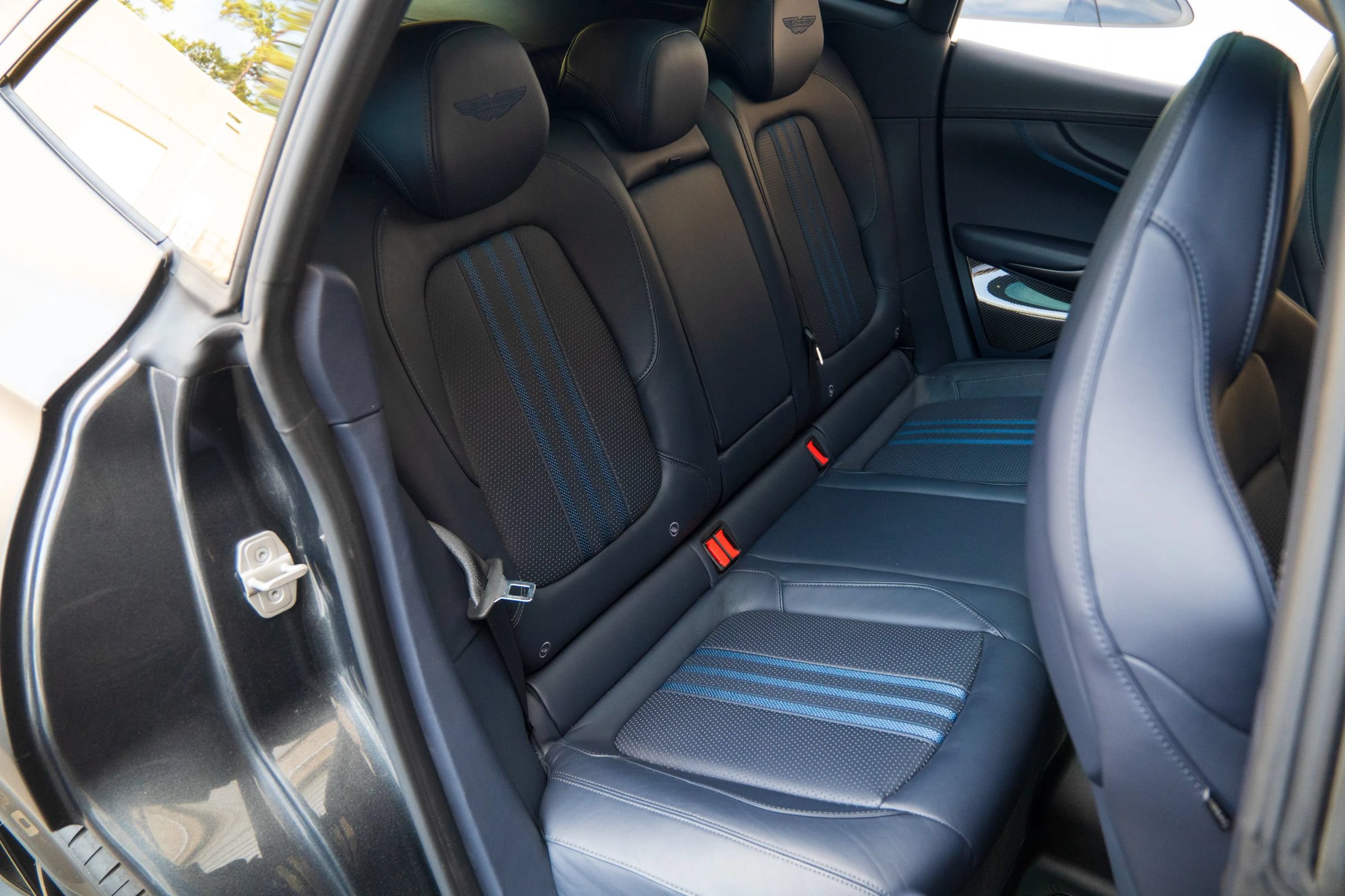 Used 2025 Aston Martin DBX 707 AWD/4WD image 32