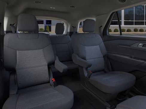New 2026 Ford Explorer Active RWD image 11