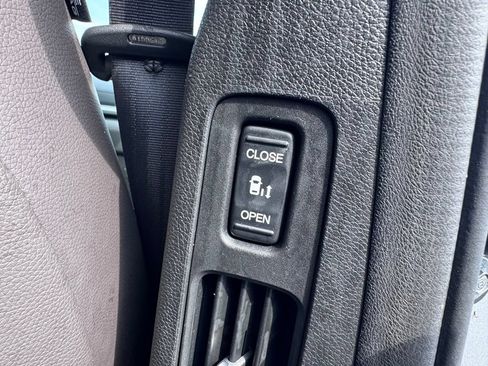 Used 2023 Honda Odyssey EX-L image 29