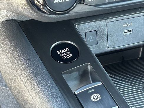 New 2026 Nissan Kicks SV image 27