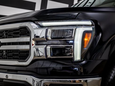 Used 2025 Ford F150 Lariat w/ Equipment Group 502A High AWD/4WD image 13
