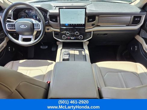 Used 2024 Ford Expedition Limited RWD image 16