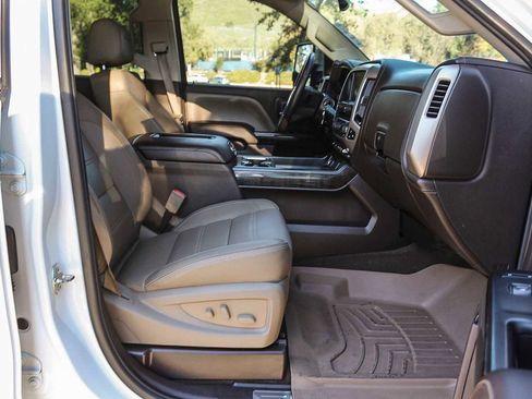 Used 2016 GMC Sierra 3500 Denali w/ Duramax Plus Package image 16