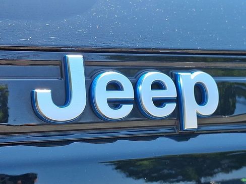 Used 2024 Jeep Grand Cherokee Limited 4xe w/ Luxury Tech Group II AWD/4WD image 34