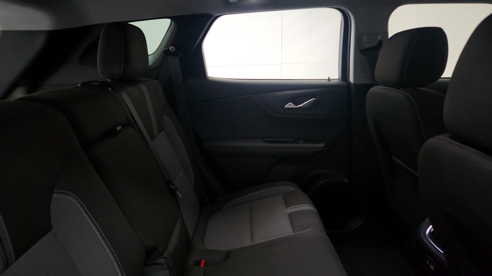 Used 2024 Chevrolet Blazer LT w/ Convenience Package FWD image 27