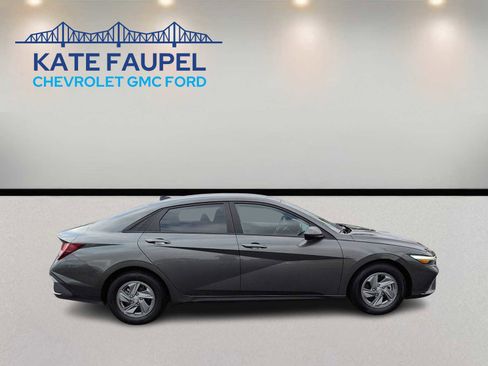 Used 2024 Hyundai Elantra SE image 8