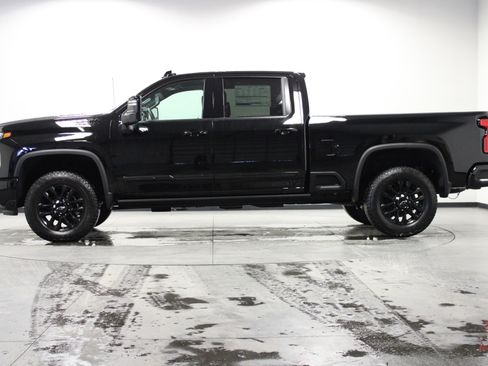 New 2026 Chevrolet Silverado 3500 High Country w/ Midnight Edition image 7