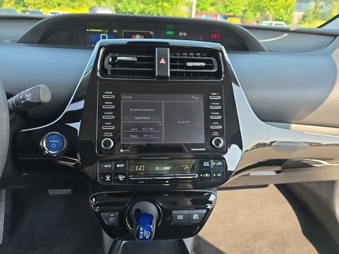 Used 2022 Toyota Prius LE FWD image 21