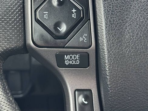 Used 2022 Toyota Tacoma TRD Off-Road w/ Technology Package AWD/4WD image 38