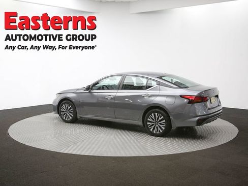 Used 2024 Nissan Altima 2.5 SV image 61