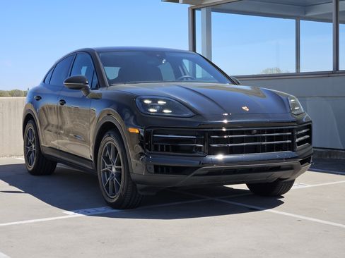 Certified 2026 Porsche Cayenne Coupe image 10