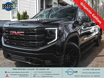 Used 2024 GMC Sierra 1500 Pro w/ Graphite Edition