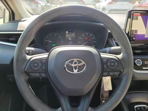 Used 2024 Toyota Corolla LE image 23