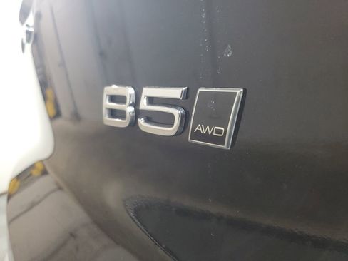 Certified 2025 Volvo XC40 B5 Plus image 8