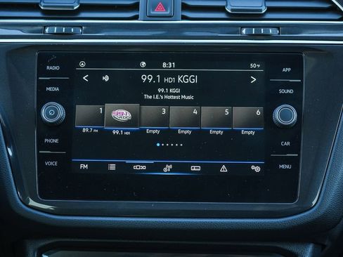 Used 2021 Volkswagen Tiguan SE image 15