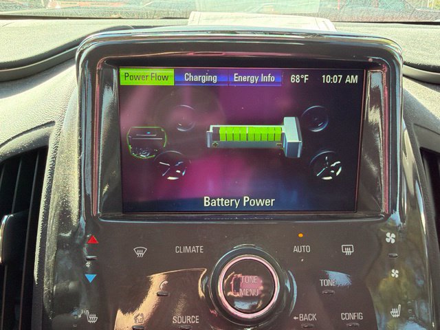 Used 2013 Chevrolet Volt Premium w/ Premium Trim Package FWD image 25
