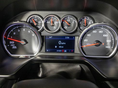 Used 2021 Chevrolet Tahoe LT w/ LT Signature Package image 38