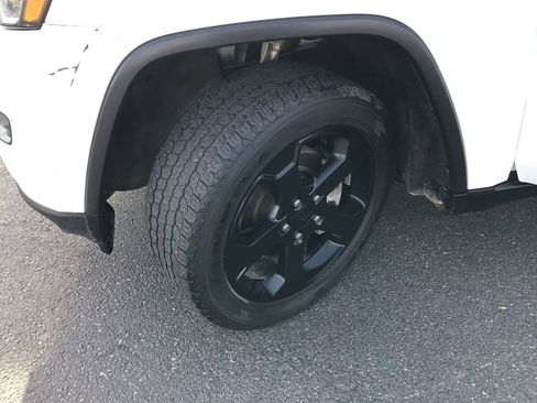 Used 2021 Jeep Grand Cherokee Freedom Edition image 16