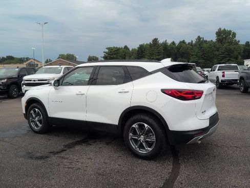 Used 2024 Chevrolet Blazer LT w/ Convenience Package FWD image 4