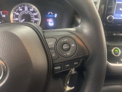 Certified 2021 Toyota Corolla LE image 18