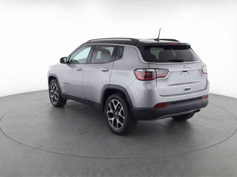 Used 2025 Jeep Compass Limited AWD/4WD image 5