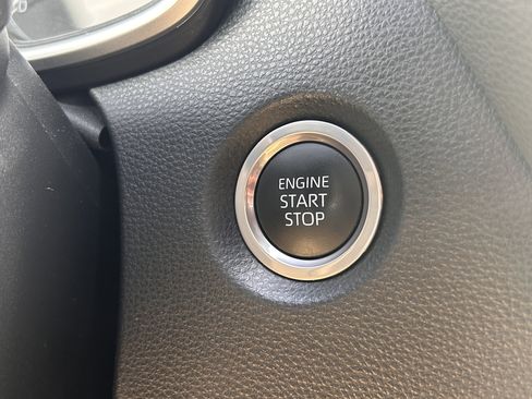 Used 2024 Toyota Corolla SE image 16