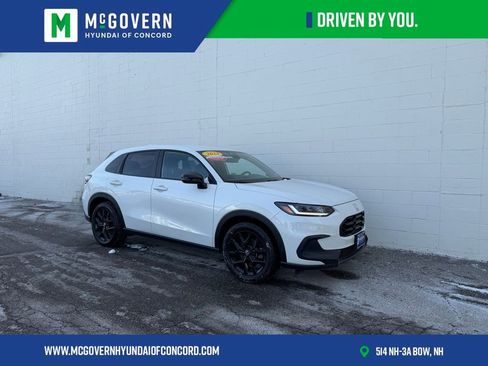 Used 2023 Honda HR-V Sport image 4