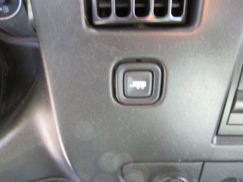 Used 2014 Chevrolet Express 2500 image 29