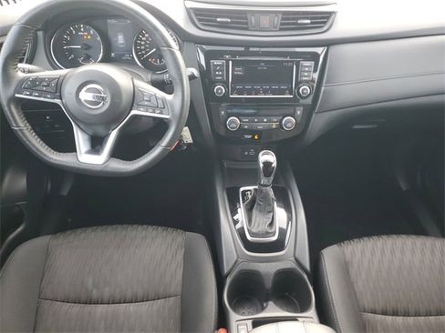 Used 2020 Nissan Rogue S image 11