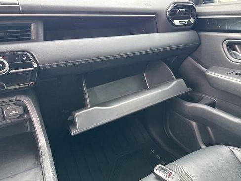 Certified 2023 Honda Pilot Touring image 27