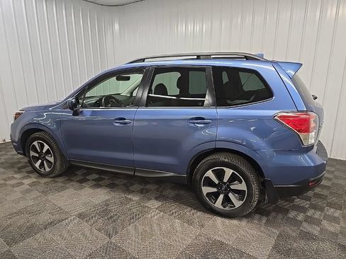Used 2017 Subaru Forester 2.5i Premium w/ All-Weather Package AWD/4WD image 4
