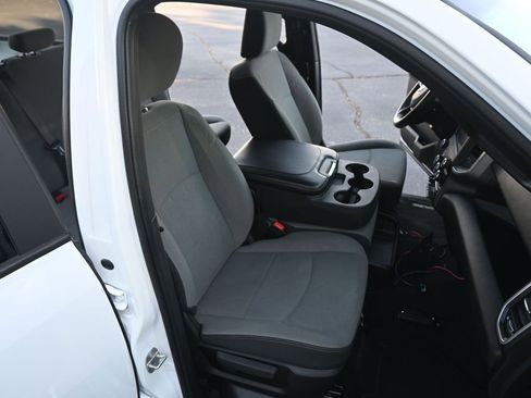 Used 2022 RAM 3500 Big Horn image 28